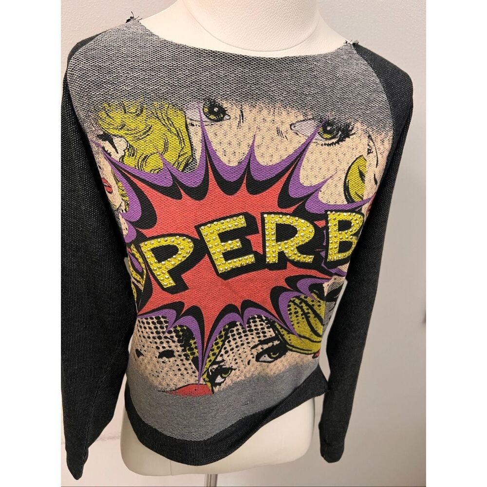 Cleo Women's Super B Comic Book Graphic Long Sleeve Tee Gray Black Small NWOT - Picture 2 of 5